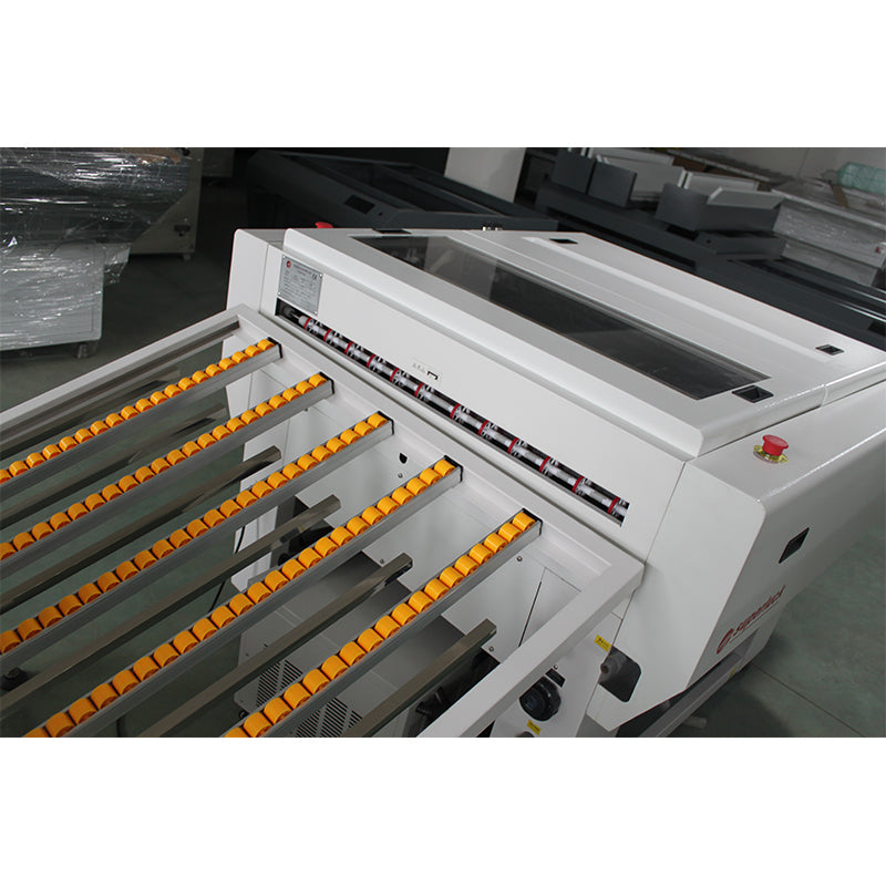 GUANGLI High efficiency automatic plate stamping machine  Printing equipment CTP plate punching machine